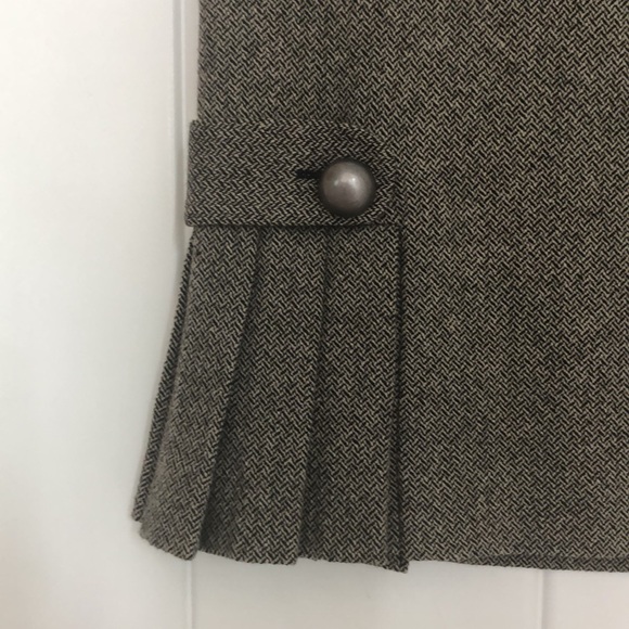 Banana Republic Pencil skirt - Picture 3 of 4